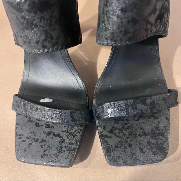 DKNY Women's Dava Ankle Strap Cuff Dress Sandals Black High Heel Size US 8.5 M - Picture 3 of 11